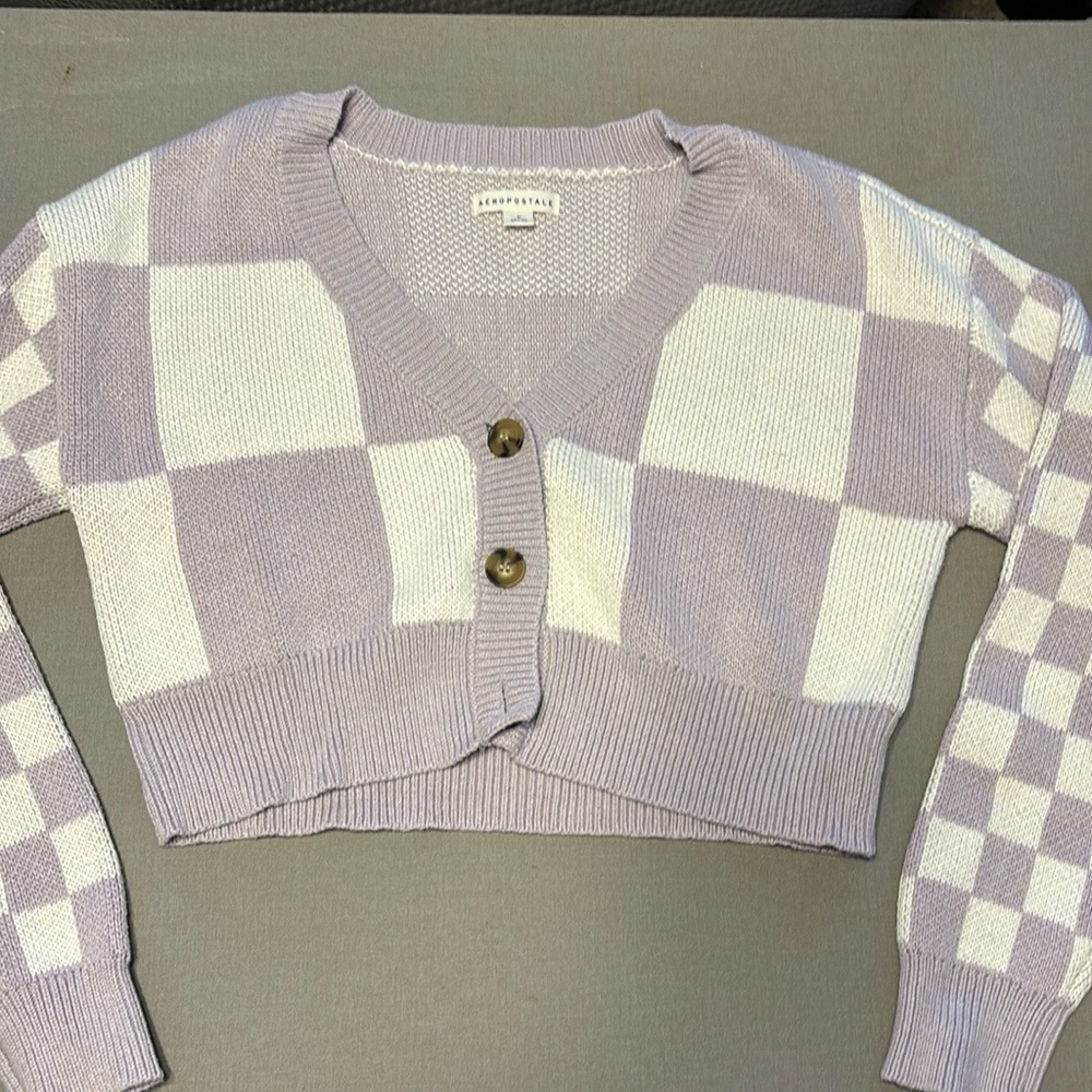 Checkered white and purple cropped sweater